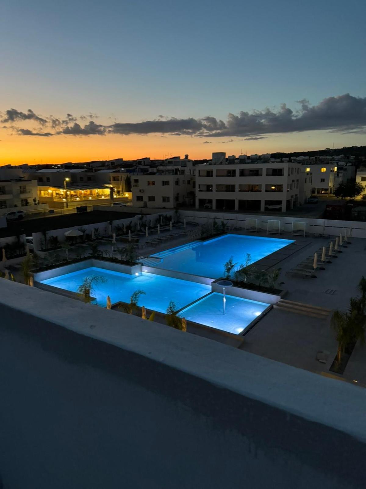 Abacus Suites Айя Напа Екстериор снимка