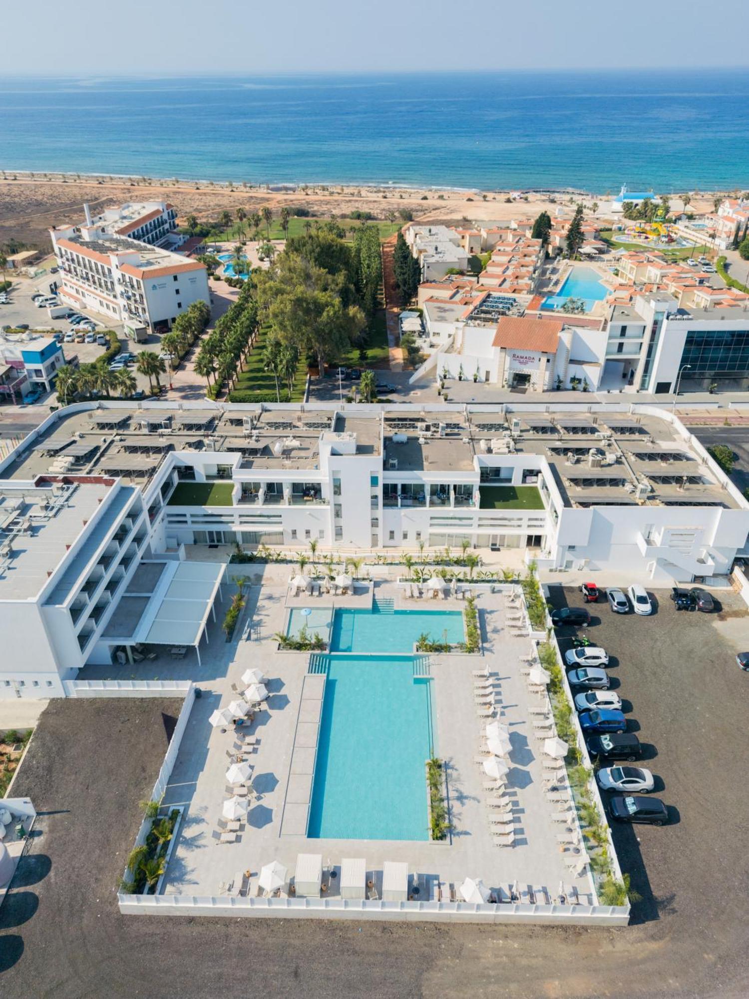 Abacus Suites Айя Напа Екстериор снимка