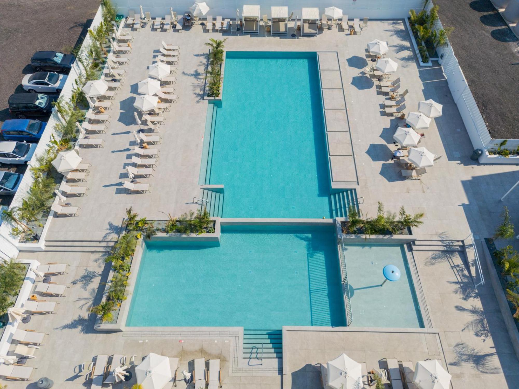 Abacus Suites Айя Напа Екстериор снимка
