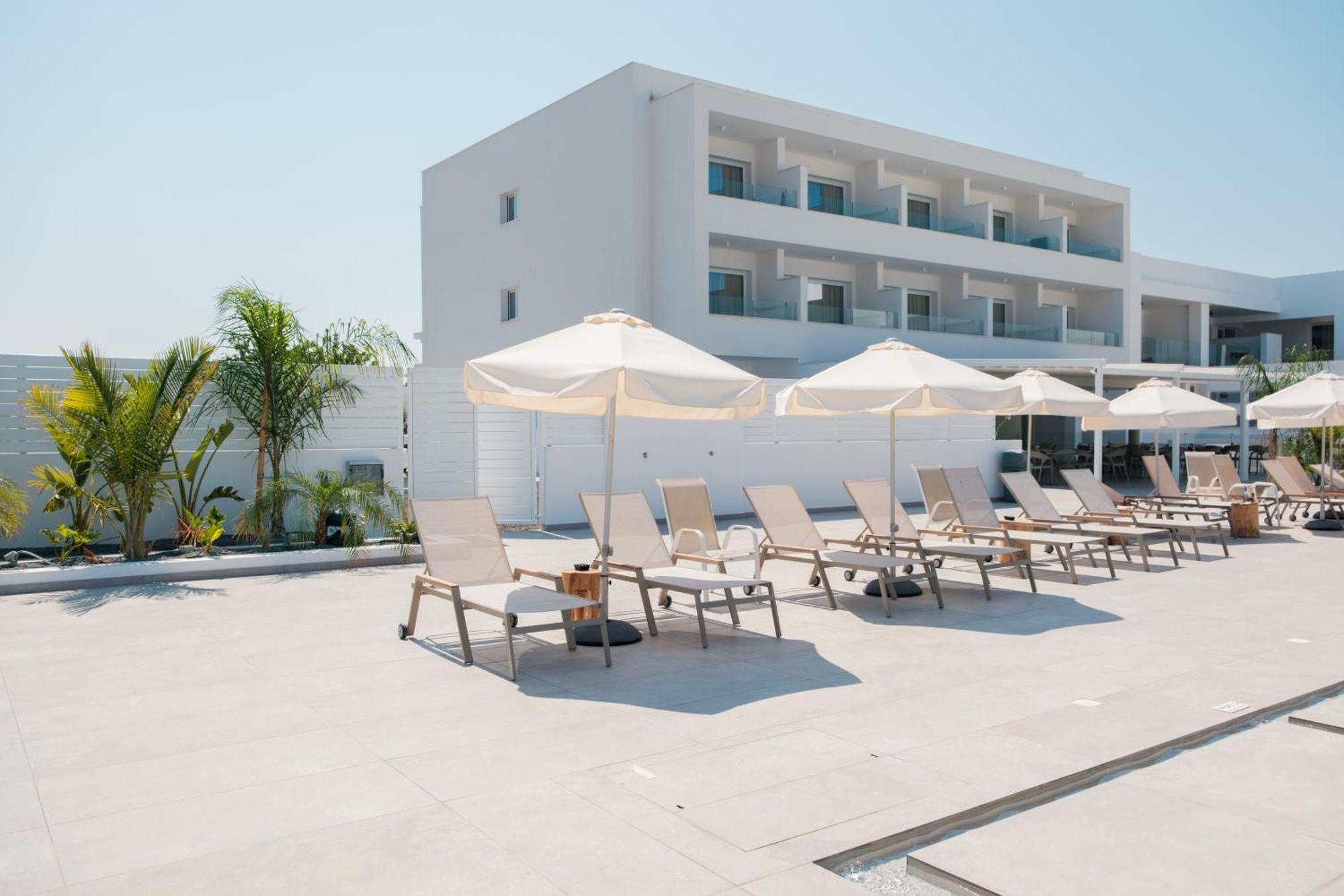 Abacus Suites Айя Напа Екстериор снимка