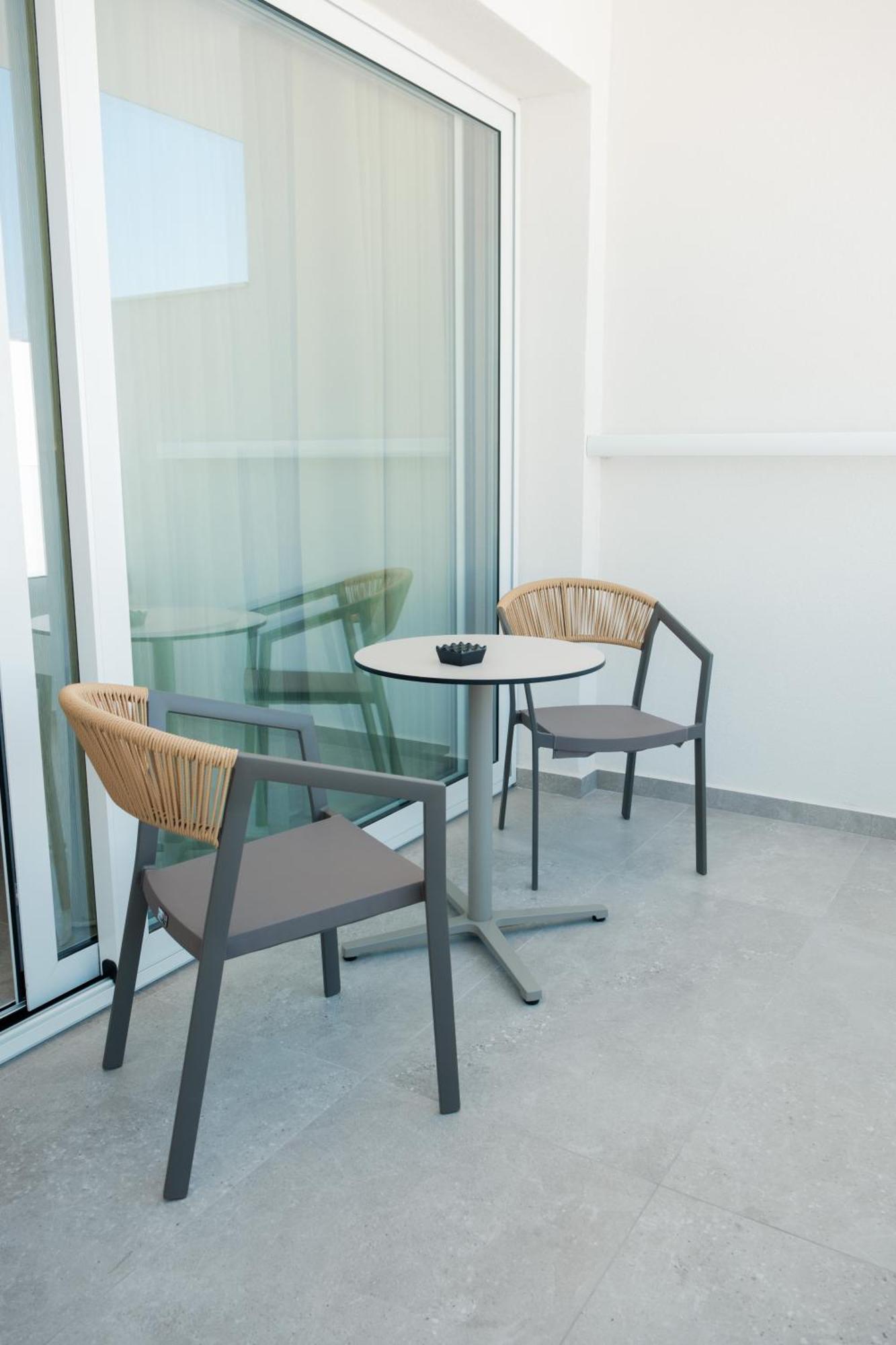Abacus Suites Айя Напа Екстериор снимка